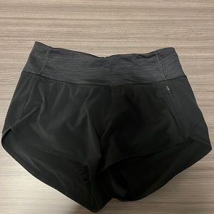 Outdoor voices Hudson short 2.5 length